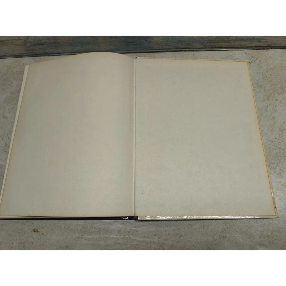 The Collector's Encyclopedia‎ of McCoy Pottery by Bob Huxford and Sharon Huxford